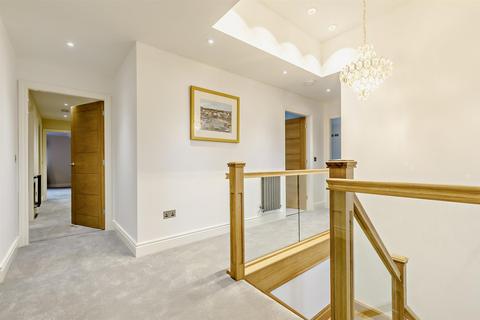 15 Gaiafields Road, Lichfield, WS13 7LT