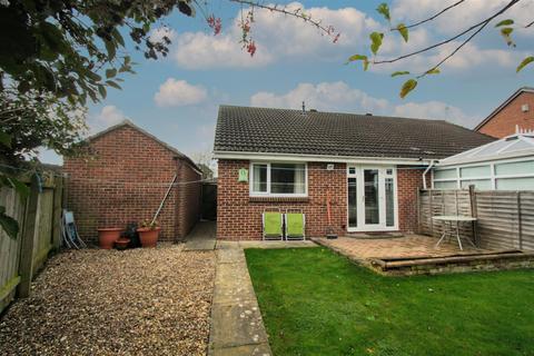 61 Amiens Close, Darlington, DL3 0UL