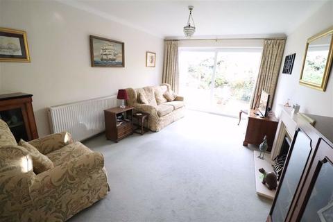 15 Gould Road, Hampton Magna, Warwick, CV35 8TU