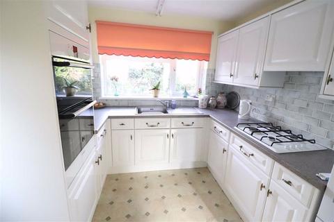 15 Gould Road, Hampton Magna, Warwick, CV35 8TU