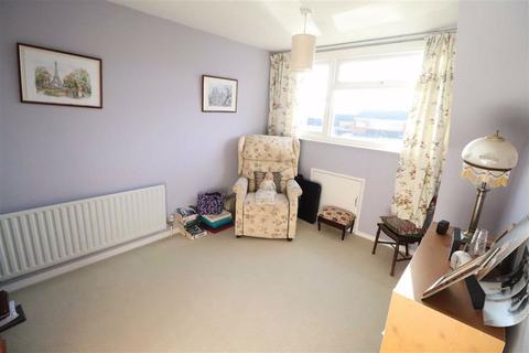 15 Gould Road, Hampton Magna, Warwick, CV35 8TU