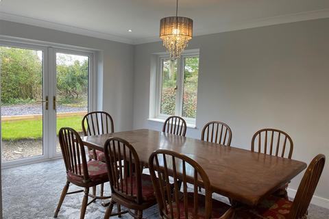 4 Bakers Close, Stoke Goldington, Newport Pagnell, MK16 8NQ