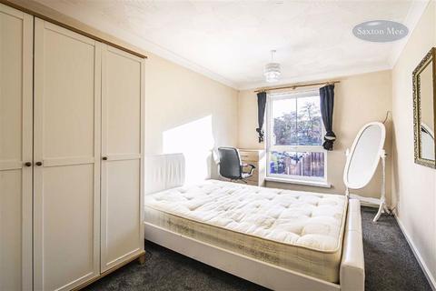 25 Springvale Walk, Sheffield, S6 3GY