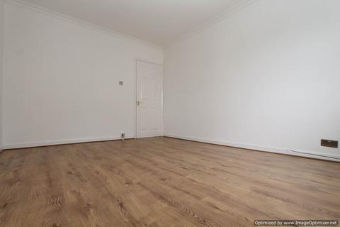 Flat 6, 2 Sibthorp Road, Mitcham, CR4 3NN