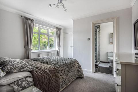 3a Palace View, Bromley, BR1 3EJ