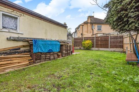 198 Manor Lane, London, SE12 0UA