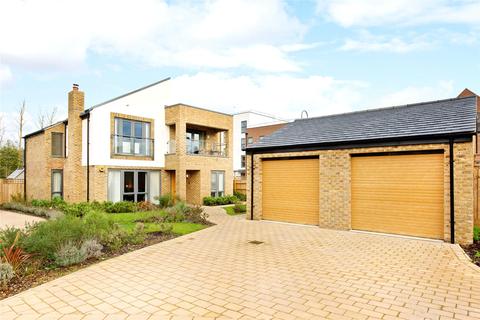 8 Hollerith Close, Oakgrove, Milton Keynes, MK10 9UY