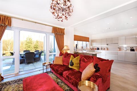 8 Hollerith Close, Oakgrove, Milton Keynes, MK10 9UY