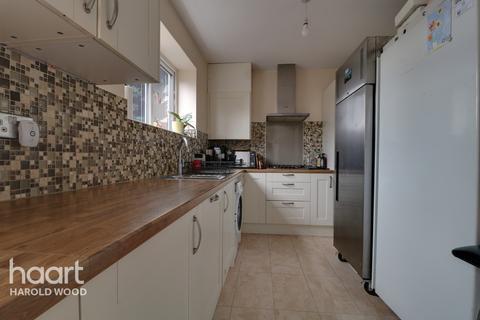 93 Daventry Road, Romford, RM3 7RA