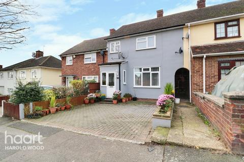 93 Daventry Road, Romford, RM3 7RA