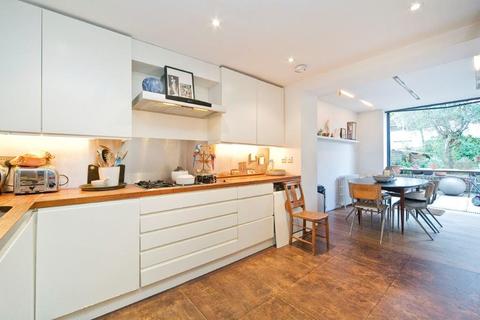 49 Albion Drive, London, E8 4LT