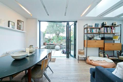 49 Albion Drive, London, E8 4LT