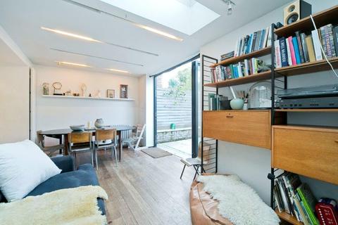 49 Albion Drive, London, E8 4LT