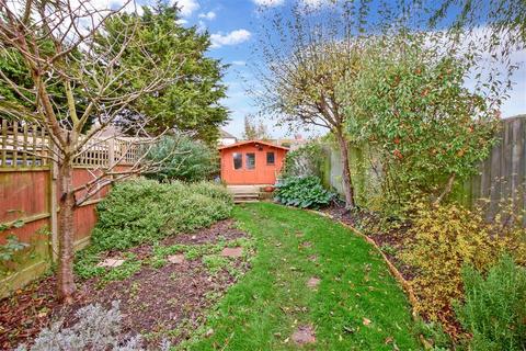 24 Joyes Road, Folkestone, CT19 6NX