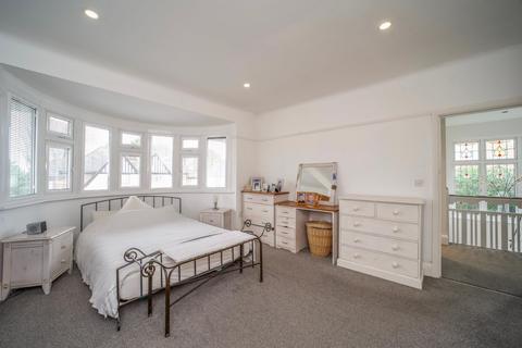 53 Bodley Road, New Malden, KT3 5QD