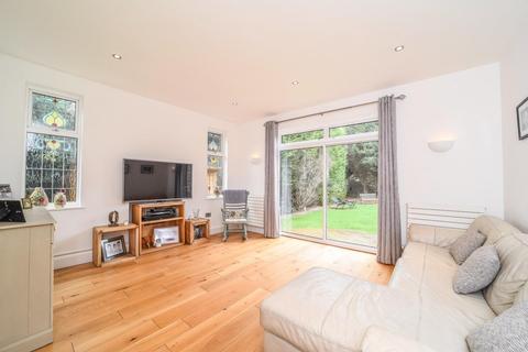 53 Bodley Road, New Malden, KT3 5QD