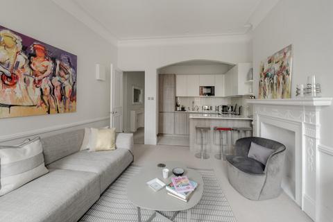 2 bedroom apartment to rent, Cadogan Square, Knightsbridge, SW1X
