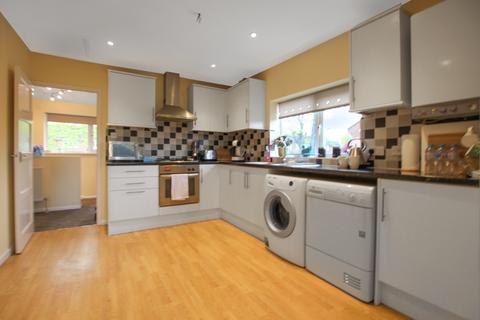 79a Cavan Drive, St Albans, AL3 6HP