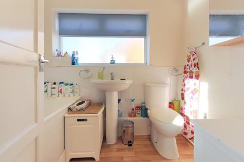 79a Cavan Drive, St Albans, AL3 6HP