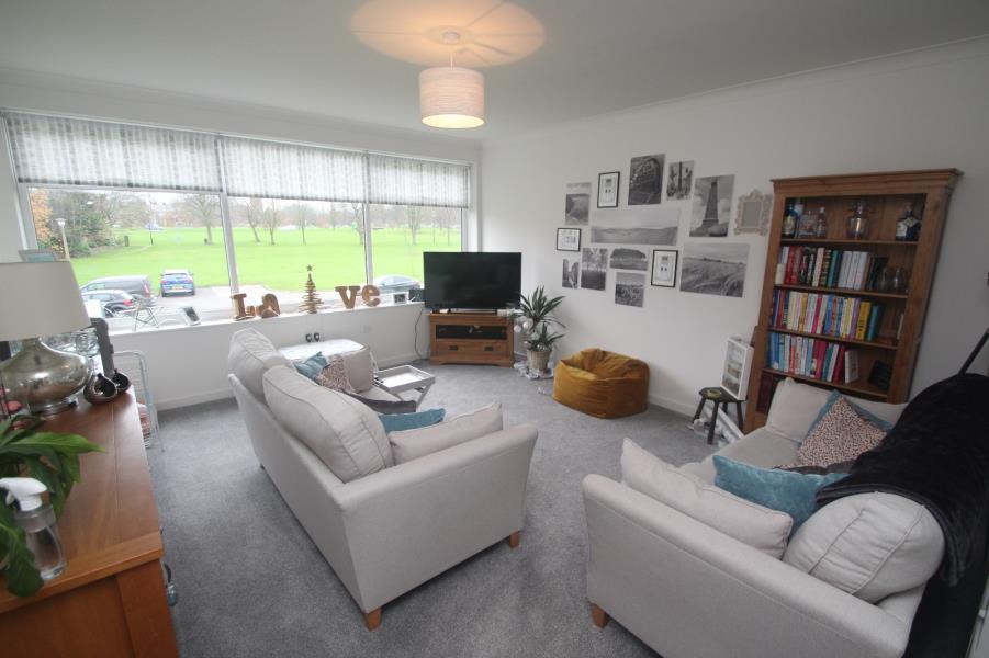 GRANBY PARK, HARROGATE, HG1 4AE 2 bed apartment £995 pcm (£230 pw)