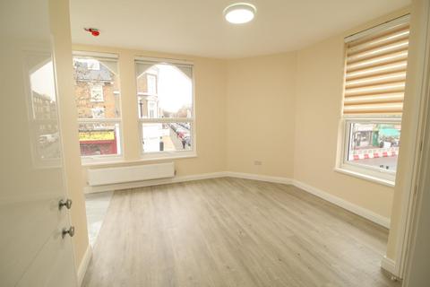 1 bedroom flat to rent, Chatsworth Road, Hackney, E5