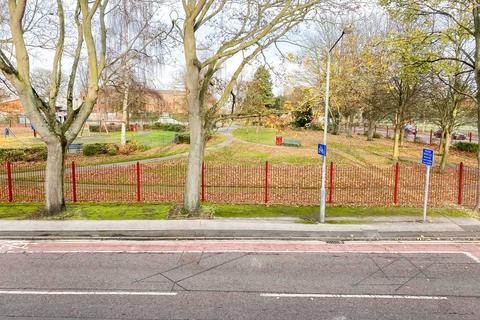 60 Barnby Gate, Newark, NG24 1QD