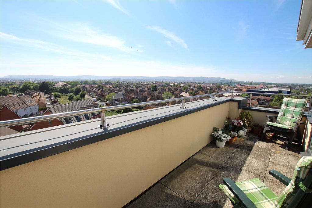 Penshurst House, 6 Groombridge Avenue, Eastbourne, East Sussex, BN22 3