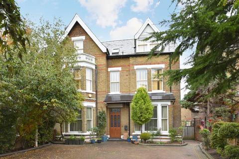 30 Mattock Lane, London, W5 5BH