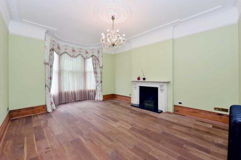30 Mattock Lane, London, W5 5BH
