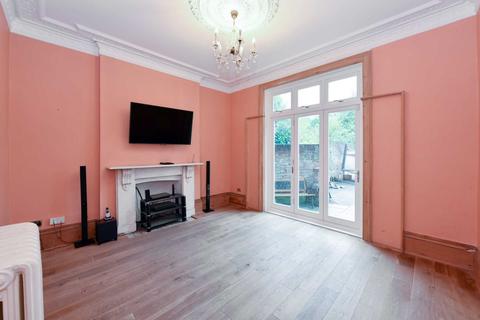 30 Mattock Lane, London, W5 5BH