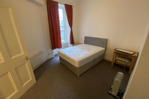 1 bedroom flat to rent, Buccleuch Street, South Side, Edinburgh, EH8
