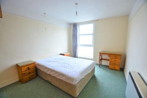 2 bedroom flat to rent, Russell Square, City Centre, Brighton, BN1