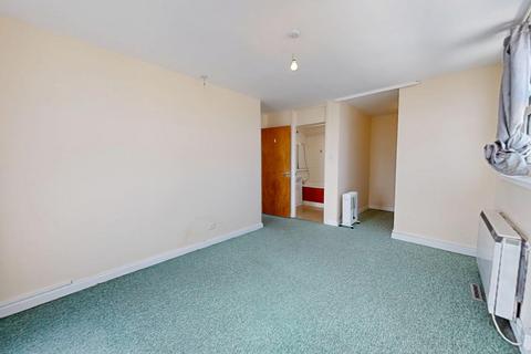 2 bedroom flat to rent, Russell Square, City Centre, Brighton, BN1