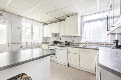5 Leysdown Road, London, SE9 3LY