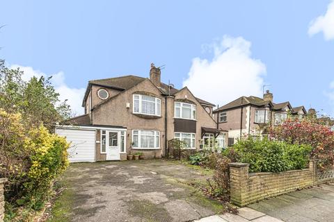 5 Leysdown Road, London, SE9 3LY