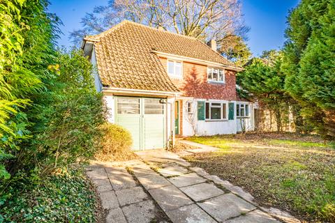 17 Holmlea Road, Goring, Reading, RG8 9EX