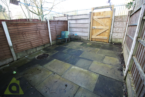 29 Willow Close, Bolton, BL3 4DS