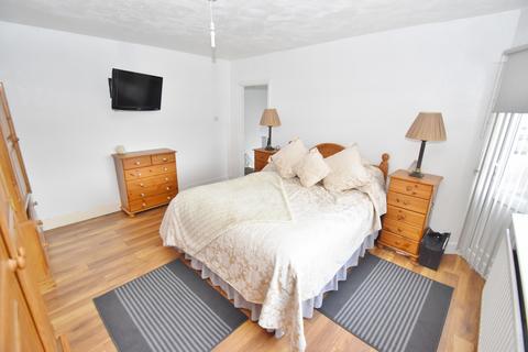 30 Castleton Crescent, Skegness, PE25 2TJ