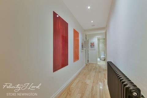 8a Springdale Road, London, N16 9NX