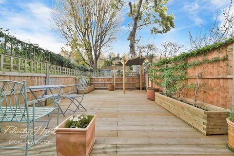 8a Springdale Road, London, N16 9NX