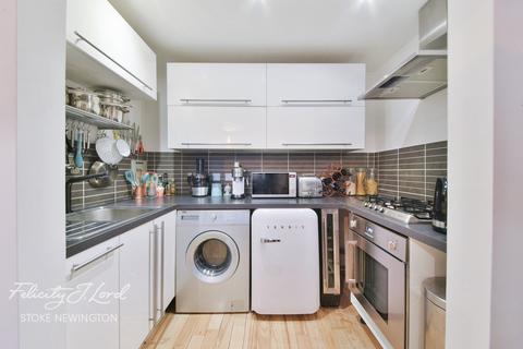 8a Springdale Road, London, N16 9NX