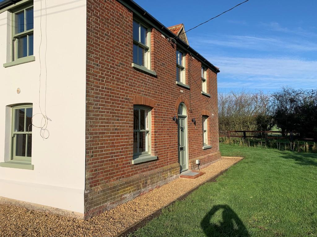 Park Farm Cottage, Horsford 3 bed cottage £1,500 pcm (£346 pw)