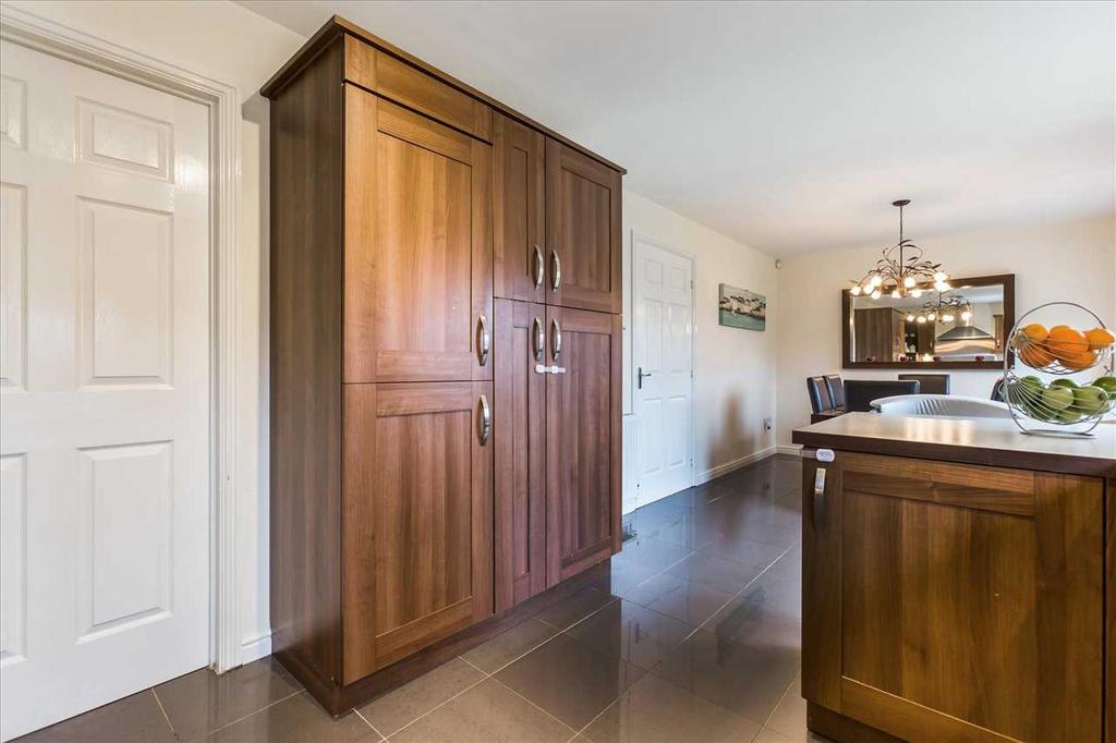 Kitchen (2)