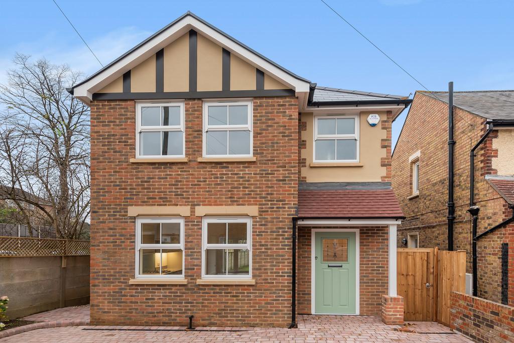 Hastings Road, Maidstone 3 bed detached house £415,000
