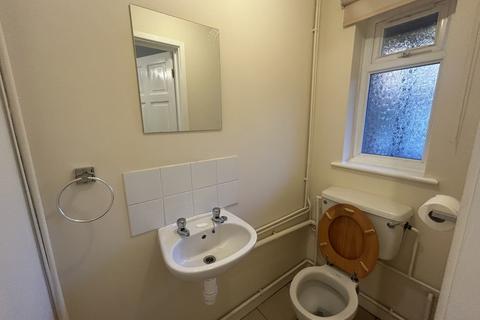 3 bedroom terraced house to rent, Alvin Street, Gloucester