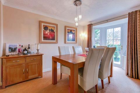 6 Acre Lane, Webheath, Redditch, B97 5WN