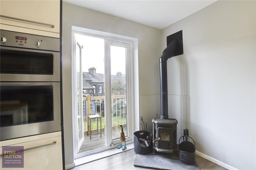 Wood Burner/Balcony