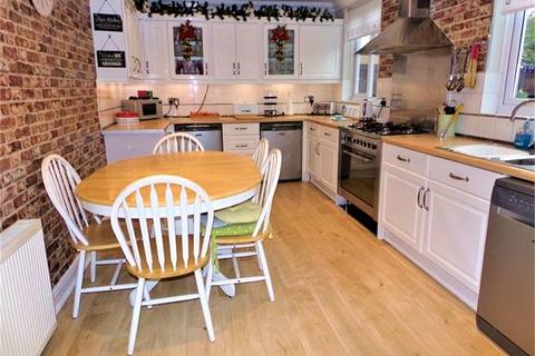 96 Hamble Lane, South Ockendon, RM15 5HP