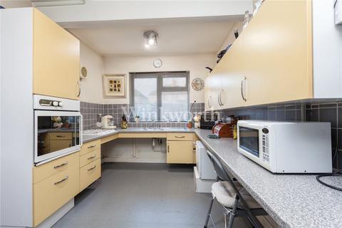 1 bedroom bungalow for sale, Myrtle Road, London, N13