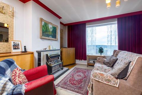21 Broom Mead, Bexleyheath, DA6 7NZ